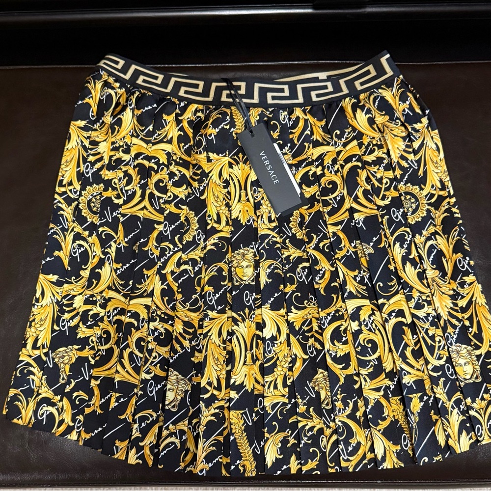 NEW!  Versace Black and Gold Baroque Pleated Skirt
